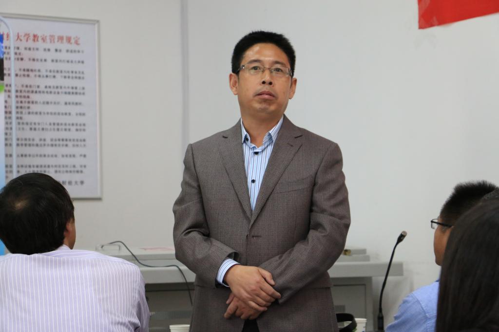 兰州晨报社总经理李盾发言